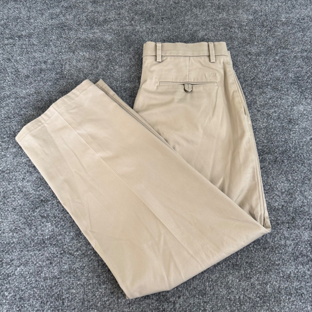 Dockers Pants Mens 33x30 Iron Free Khaki Classic D3 Fit Tan Chinos Cotton Blend
